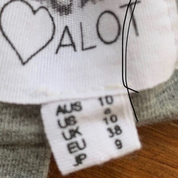 🖤ALOT grey long sleeve - Picture 4 of 4